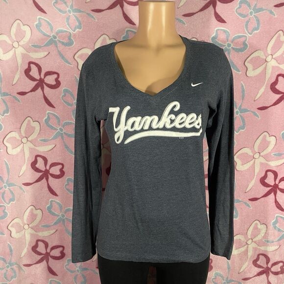 Nike Yankees 2012 Baseball Longsleeve V-NeckSlim Fit Shirt Size Medium - Picture 1 of 6